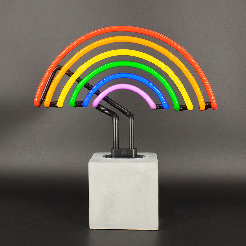 Leuchtobjekt in Regenbogenform